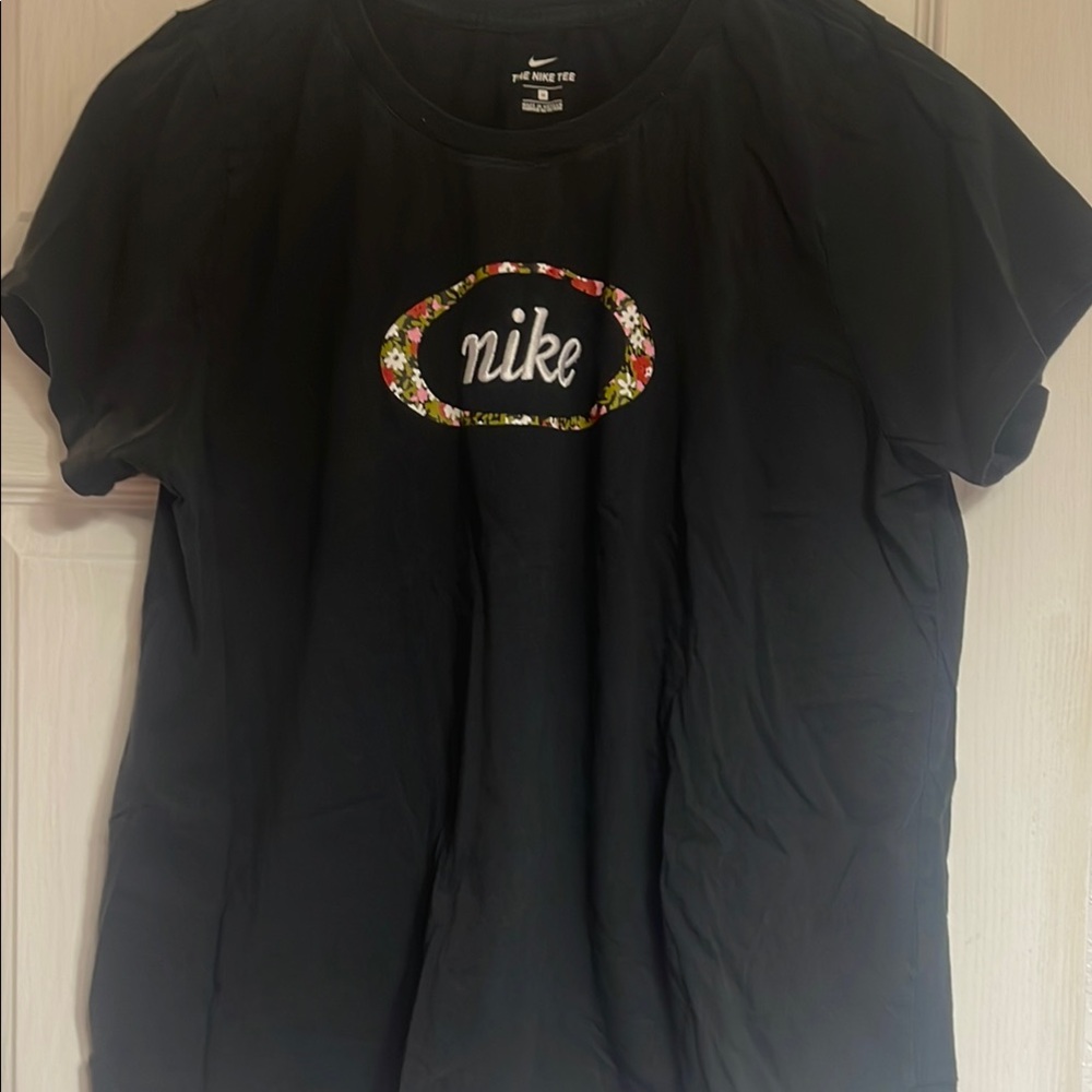 Nike Black Graphic Relaxed Short Sleeve Tee